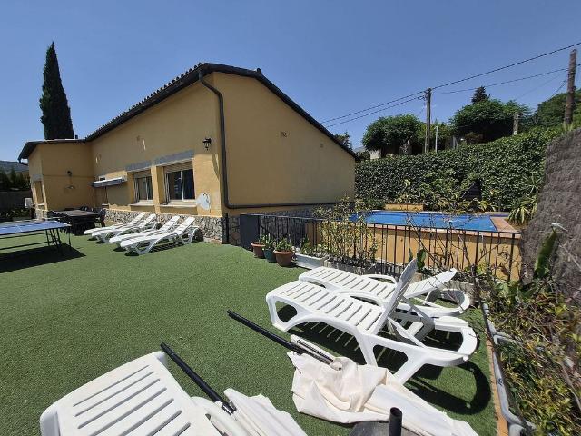 Chalet en alquiler en Llacuna, La, de 304 m² 6 habitaciones por 1.500