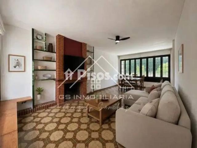 Chalet en alquiler en Lucena