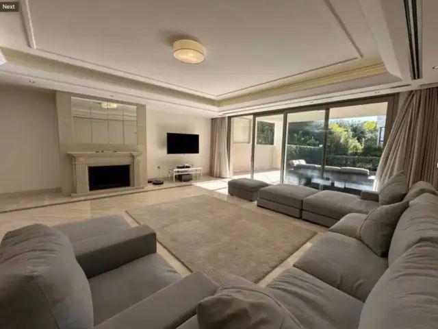 Chalet en alquiler en Marbella