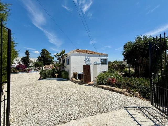 Chalet en alquiler en Marbella, Guadalmina Alta