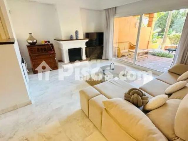 Chalet en alquiler en Marbella Este