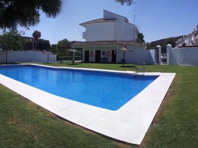 Chalet en alquiler en Sotogrande, Sotogrande San Enrique Guadiaro Pueblo Nuevo