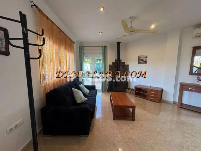 Chalet en alquiler en Sagra