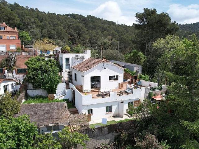 Chalet en alquiler en Sant Cugat del Vallès, de 115 m² 3 habitaciones por 4.000