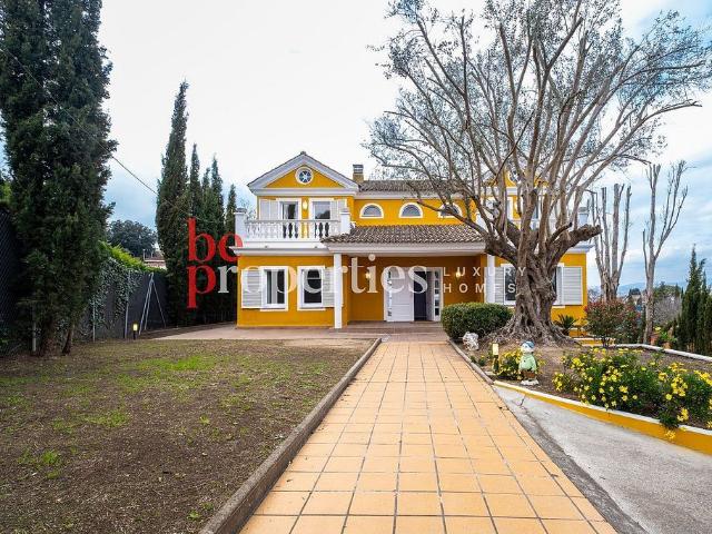 Chalet en alquiler en Sant Cugat del Vallès, de 300 m² 5 habitaciones por 4.500