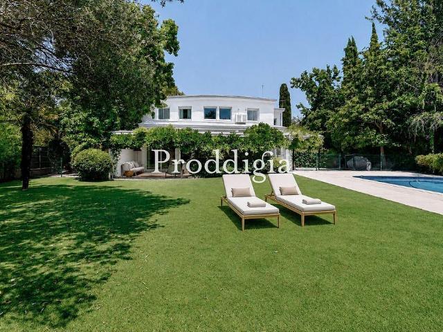 Chalet en alquiler en Sant Cugat del Vallès, de 500 m² 6 habitaciones por 12.000