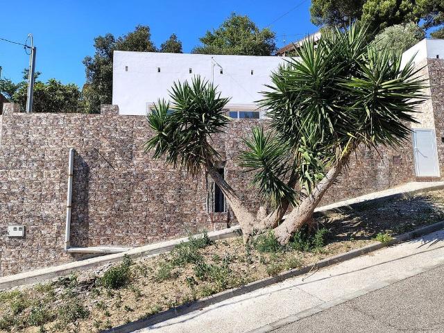Chalet en alquiler en Sant Cugat del Vallès, de 86 m² 3 habitaciones por 2.200