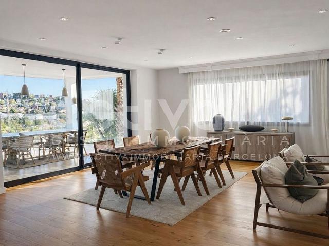 Chalet en alquiler en Sant Just Desvern, de 450 m² 6 habitaciones por 9.755