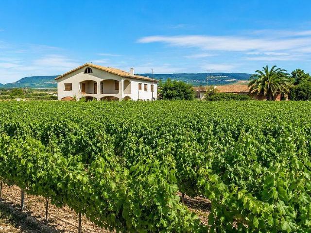 Chalet en alquiler en Sant Martí Sarroca, de 250 m² 5 habitaciones por 1.100