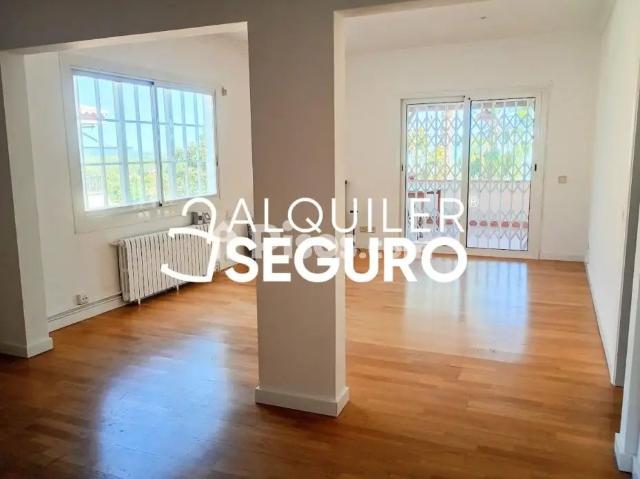 Chalet en alquiler en Pallejà
