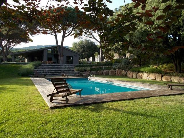 Chalet en alquiler en paseo Oliveres, Sant Andreu de Llavaneres, de 650 m² 5 habitaciones por 7.500