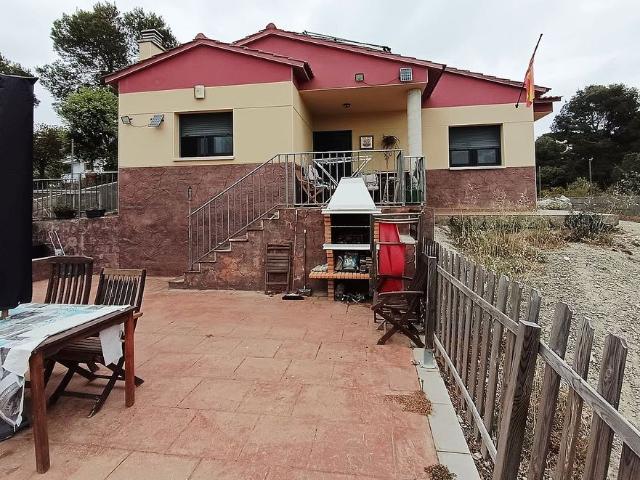 Chalet en alquiler en Piera, de 195 m² 4 habitaciones por 1.200