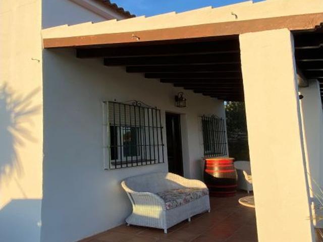 Chalet en Alquiler en Ríogordo, Málaga