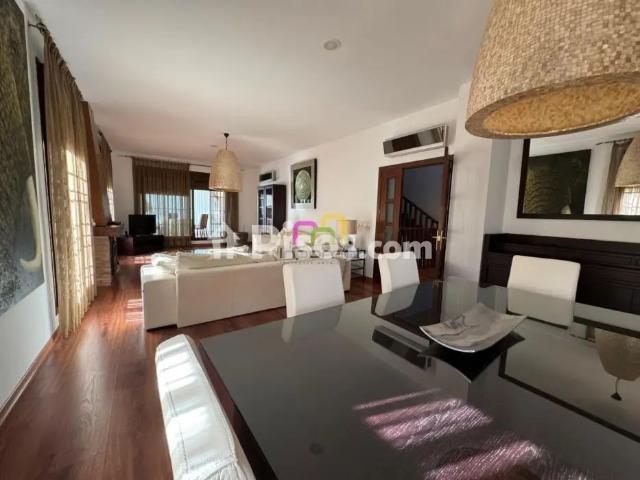Chalet en alquiler en Urb. Ctra. de Olivenza