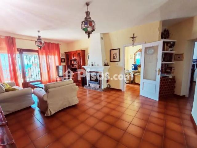 Chalet en alquiler en Urb. los Pinos