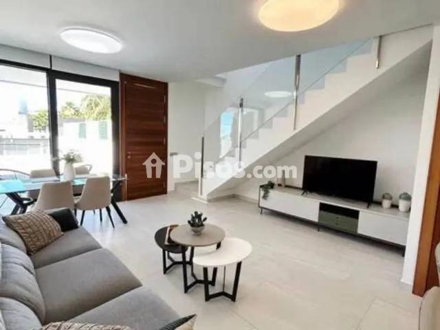 Chalet en alquiler en Urbanización Golf Bahía