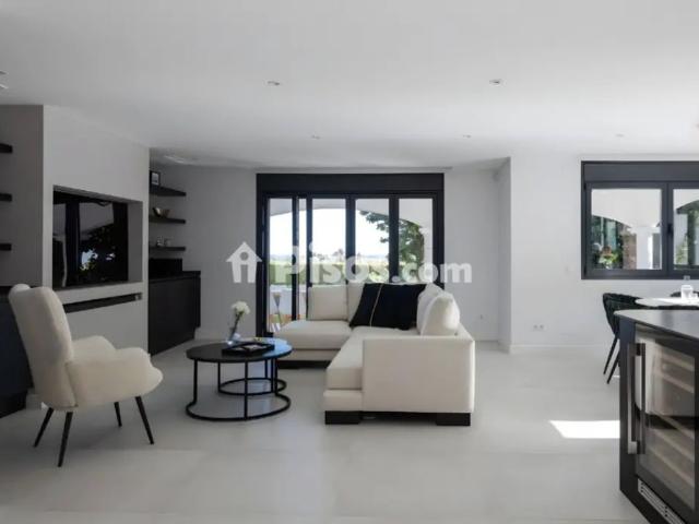 Chalet en alquiler en Urbanización Horno de la Miera, 18