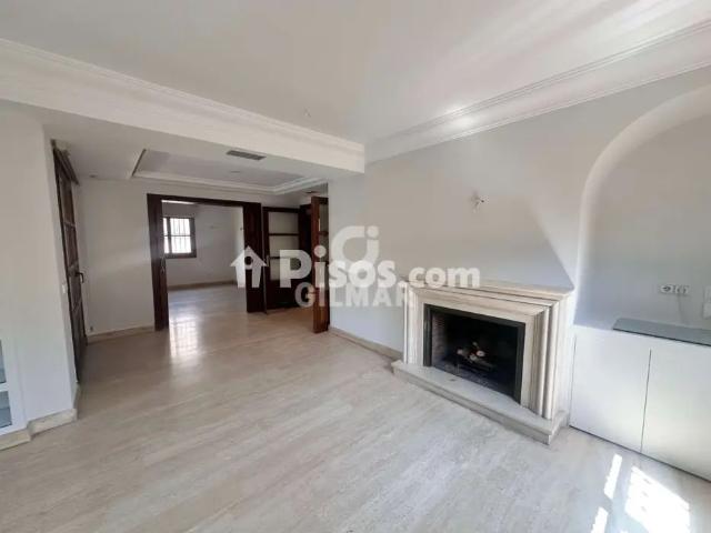 Chalet en alquiler en Valdemarín