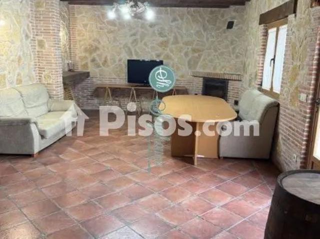 Chalet en alquiler en Valverde del Majano