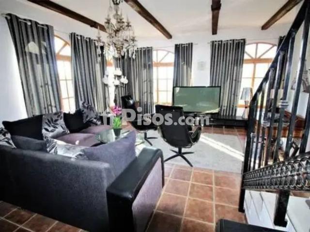 Chalet en alquiler en Velilla
