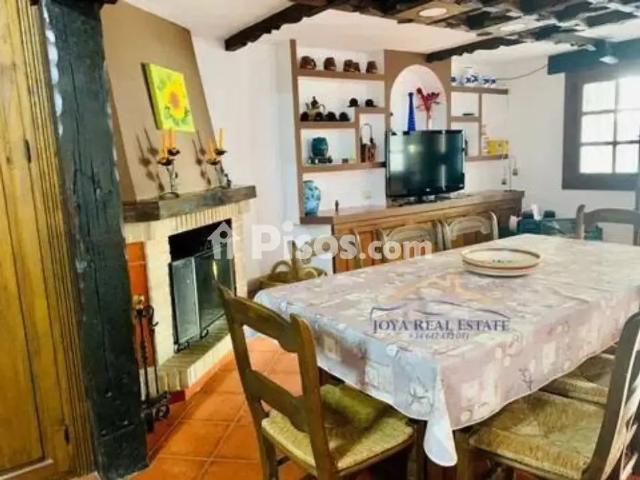 Chalet en alquiler en Velilla
