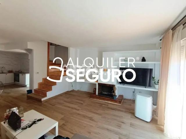 Chalet en alquiler en Villaverde