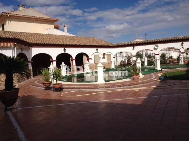Chalet en alquiler en Villafranca de Córdoba