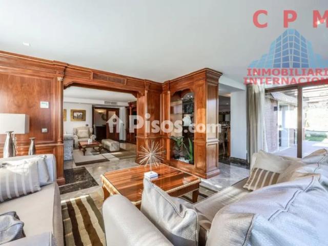 Chalet en alquiler en Villalbilla