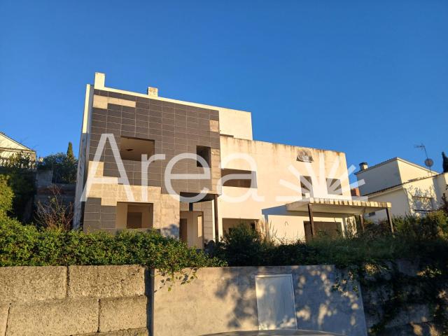 Chalet en Arenys de Mar obra parada