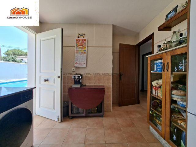 CHALET EN EL PAGO MELILLA EN CHICLANA JUNTO NOVO SANCTIPETRI
