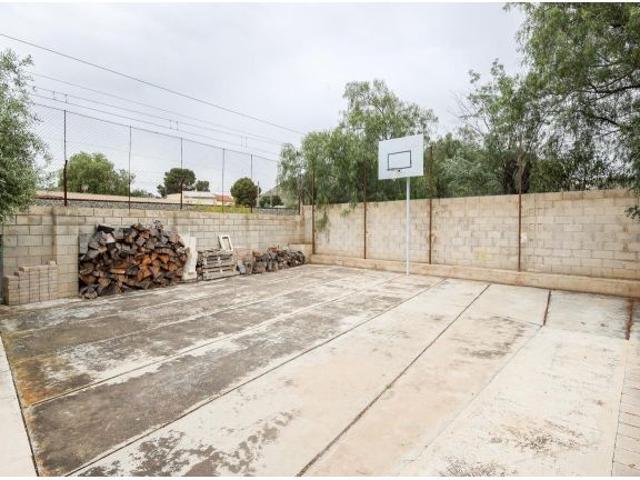 Chalet en Elda, Zona Peter Rives, por solo 275.000 €