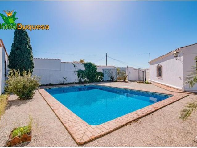 Chalet en finca de 6.500 m2 con vistas al MAR