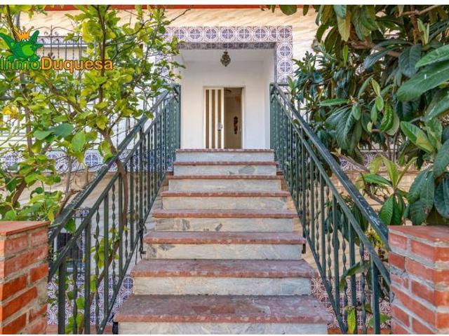 Chalet en La Vega de Granada. Con parcela de 921 m2
