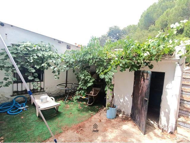 CHALET EN LLANOS DE ARJONA, ZONA URBANA HIPOTECABLE