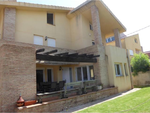 CHALET EN PAPA LUNA