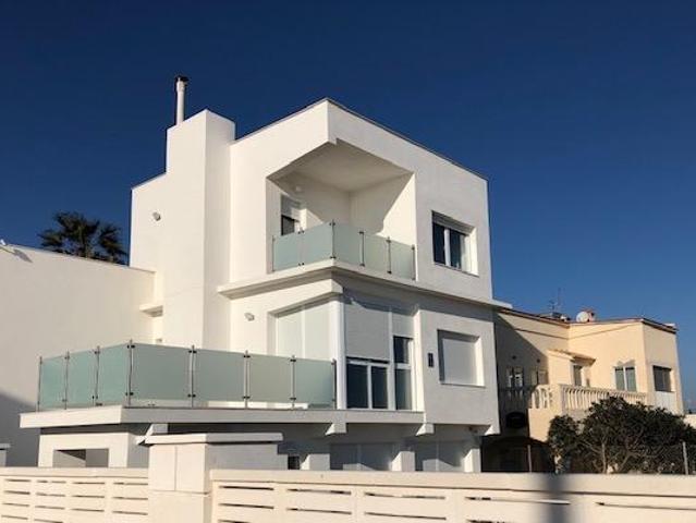 Chalet en Primera Línea de Playa, Mareny de Barraquetes, Sueca, Valencia