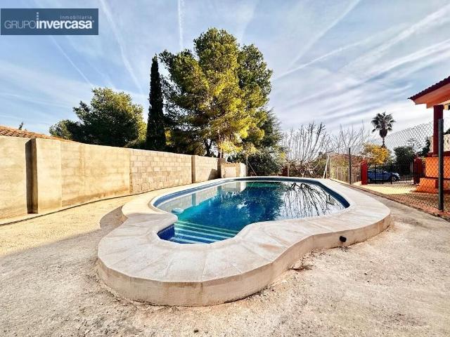 Chalet en Urbanización Altury de Turís