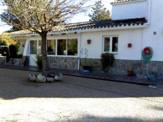 Chalet en Urbanización Los Prados