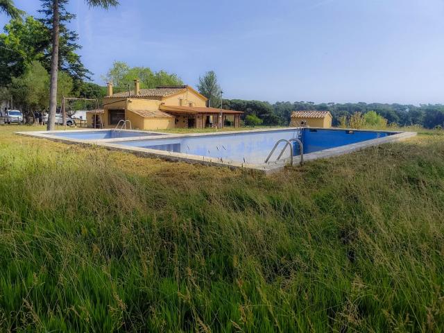 Chalet en venta. CALDES DE MALAVELLA