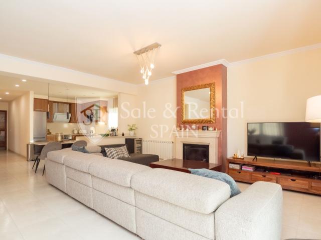 Chalet en venta. CALONGE