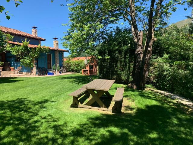 Chalet en venta. CANGAS DE ONíS