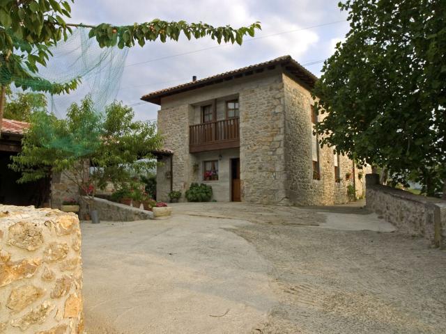 Chalet en venta. CANGAS DE ONíS