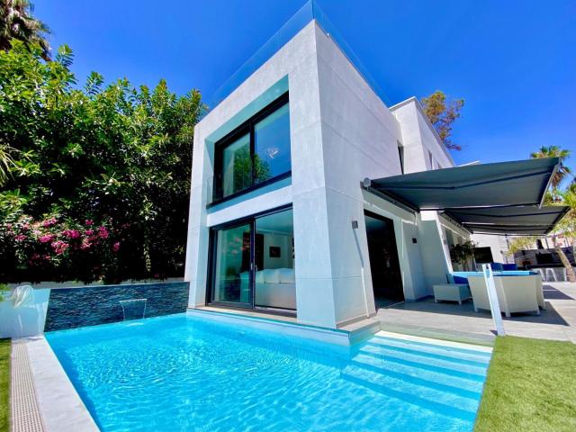 Chalet en venta a estrenar en Almuñécar Granada