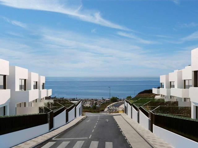 Chalet en venta a estrenar en Rincón de la Victoria Málaga