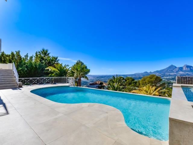 Chalet en venta. ALTEA
