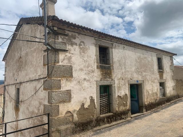 Chalet en venta. BONILLA DE LA SIERRA