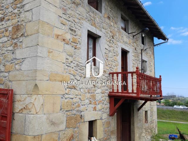 Chalet en venta. BáRCENA DE CICERO