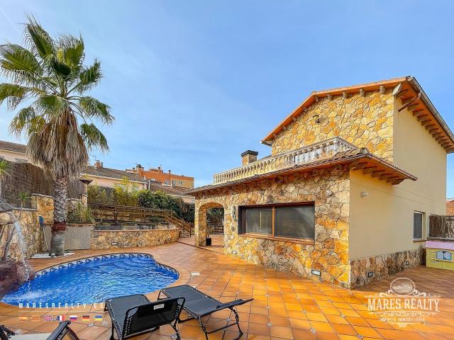 Chalet en venta. BLANES
