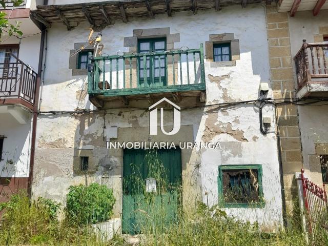 Chalet en venta. GURIEZO