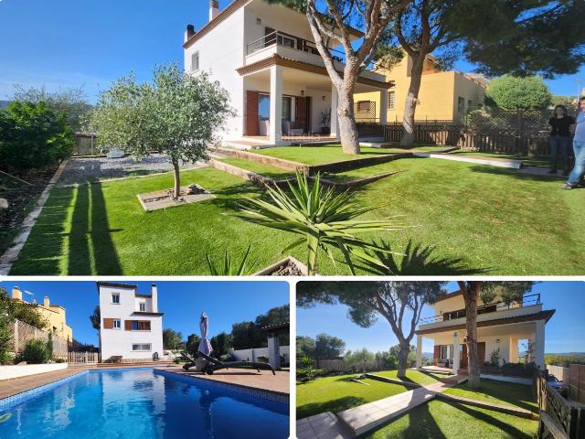 Chalet en venta en Coma ruga, Els Masos Els Garrofers Costa Dorada. Amantes del Mar y de la Montaña. Chalets.